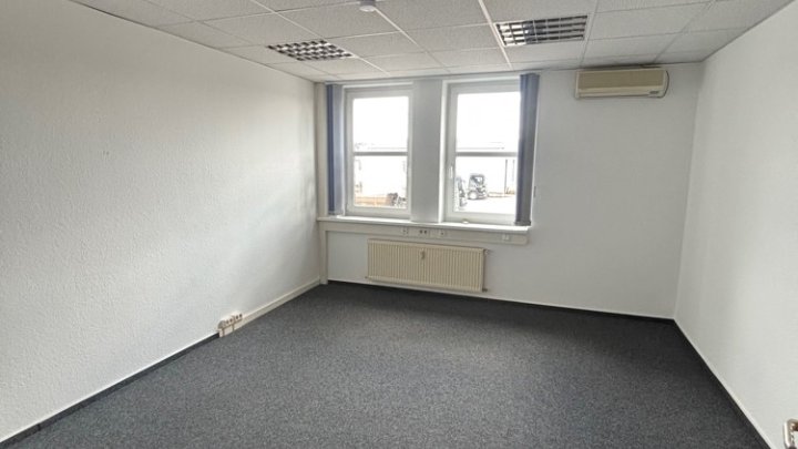 Moderne Bürofläche im Gewerbegebiet Saarlouis-Röderberg