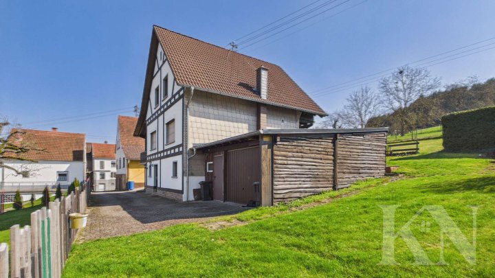 Freistehendes Einfamilienhaus mit Fernblick & großem Grundstück in Sankt Julian