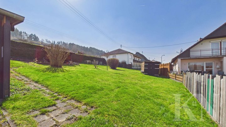 Freistehendes Einfamilienhaus mit Fernblick & großem Grundstück in Sankt Julian