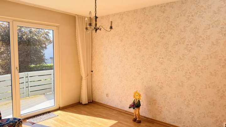 Charmantes Reihenhaus mit Balkon und Garten in äußerst attraktiver Lage von Saarlouis zu verkaufen