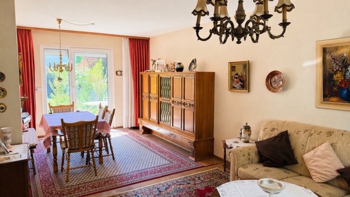 Charmantes Reihenhaus mit Balkon und Garten in äußerst attraktiver Lage von Saarlouis zu verkaufen