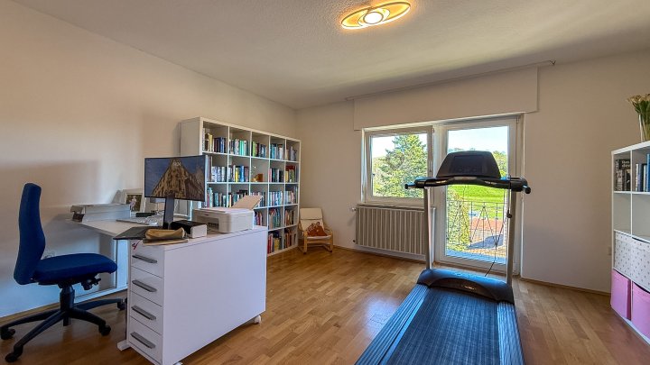 FAMILIENGLÜCK - Freistehendes Einfamilienhaus mit großem Garten und Garage in 66971 Wallhalben