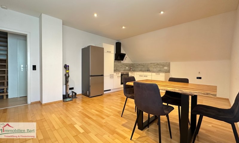 80 M² WOHNUNG MIT 2 KFZ-STELLPLÄTZEN, GARTEN UND GARAGE IN METTLACH-SAARHÖLZBACH!