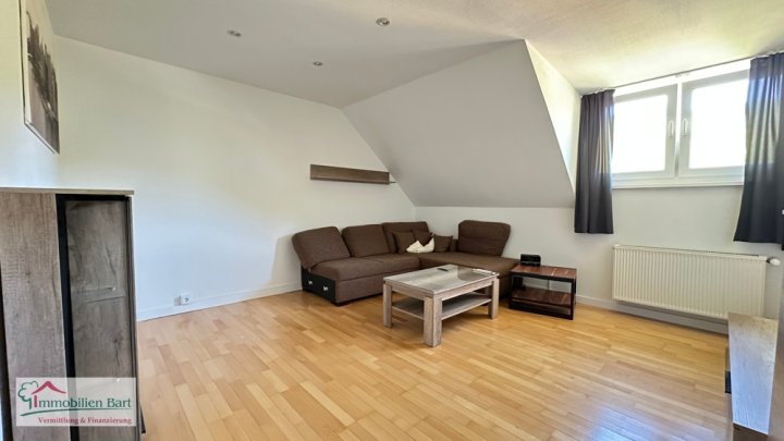 80 M² WOHNUNG MIT 2 KFZ-STELLPLÄTZEN, GARTEN UND GARAGE IN METTLACH-SAARHÖLZBACH!