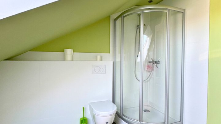 Freistehendes saniertes Familienparadies, mit Bauplatz in toller Lage von Riegelsberg