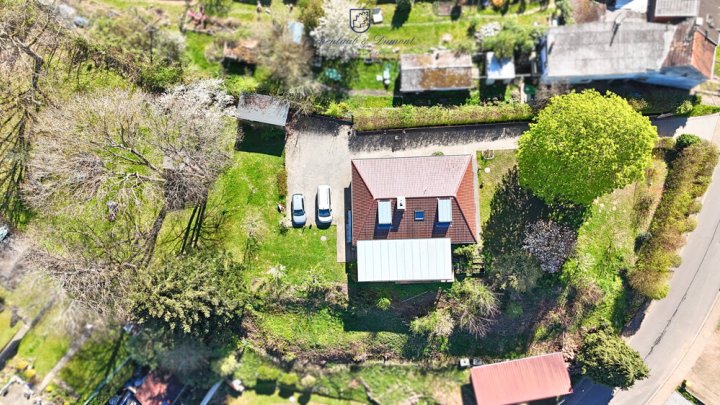 Freistehendes saniertes Familienparadies, mit Bauplatz in toller Lage von Riegelsberg