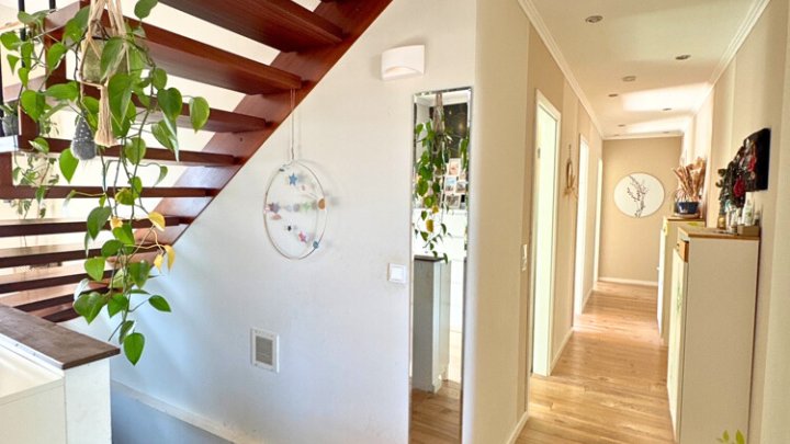 Freistehendes saniertes Familienparadies, mit Bauplatz in toller Lage von Riegelsberg