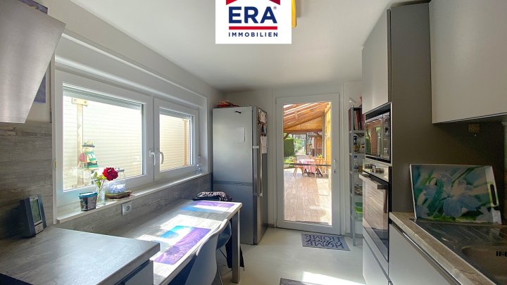 EIN-, BIS ZWEIFAMILIENHAUS MIT BAULAND, FREISTEHEND IN DALEM/FR, NÄHE SLS