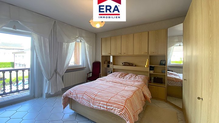 EIN-, BIS ZWEIFAMILIENHAUS MIT BAULAND, FREISTEHEND IN DALEM/FR, NÄHE SLS