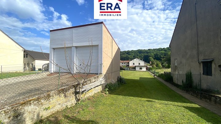 EIN-, BIS ZWEIFAMILIENHAUS MIT BAULAND, FREISTEHEND IN DALEM/FR, NÄHE SLS