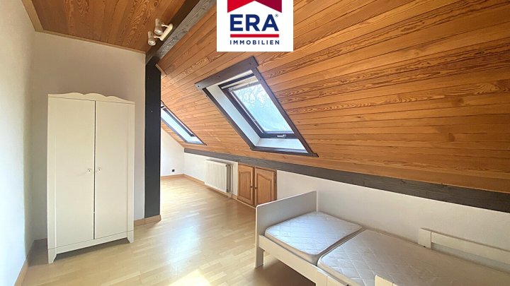 KEINE VERMITTLUNGSGEBÜHREN-EINFAMILIENHAUS MIT PFERDEHALTUNG, NEUFGRANGE/FR, NÄHE SB