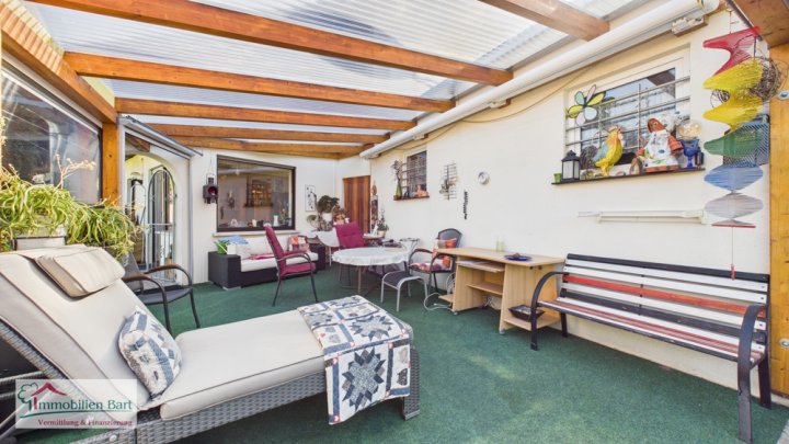 GRENZE LUXEMBURG: 4 GARAGEN/2 WOHNEINHEITEN/ PV ANLAGE/TOP WOHNLAGE IN ORSCHOLZ