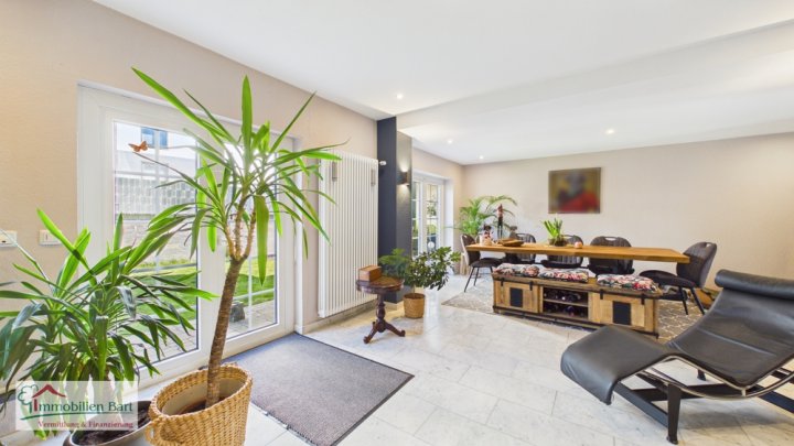 TRIER-OLEWIG: EINFAMILIENHAUS MIT GARTEN UND GARAGE