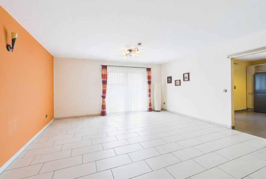 CAM05147G0-PR0144-STILL014-001