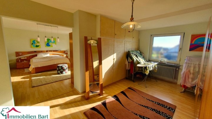 263 m² WOHNFLÄCHE! WOHNHAUS MIT GEWERBEEINHEIT IN WEISKIRCHEN