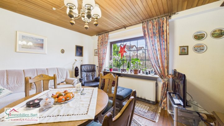 SAARBURG(SERRIG): WOHNHAUS MIT 2 WOHNUNGEN