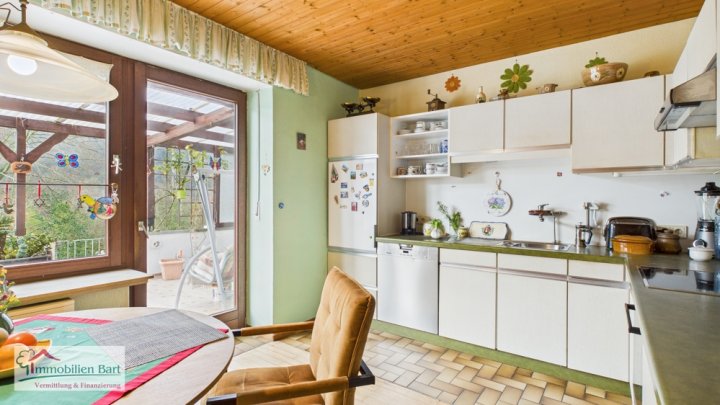 SAARBURG(SERRIG): WOHNHAUS MIT 2 WOHNUNGEN