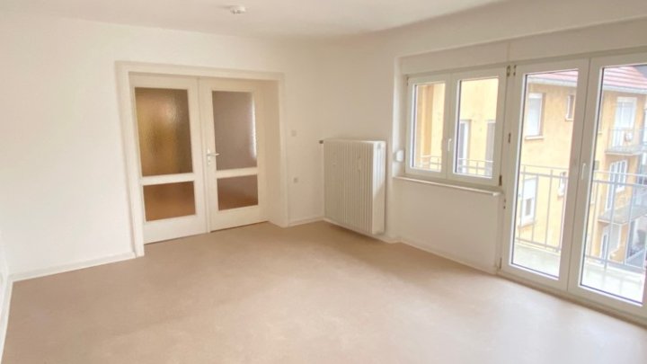 Großzügige 3 ZKB Wohnung mit Balkon nahe des Saarbrücker Staden