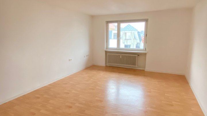 Großzügige 3 ZKB Wohnung mit Balkon nahe des Saarbrücker Staden