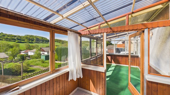 Wohnhaus mit Weitblick - Einfamilienhaus mit Entwicklungspotential in Merchweiler
