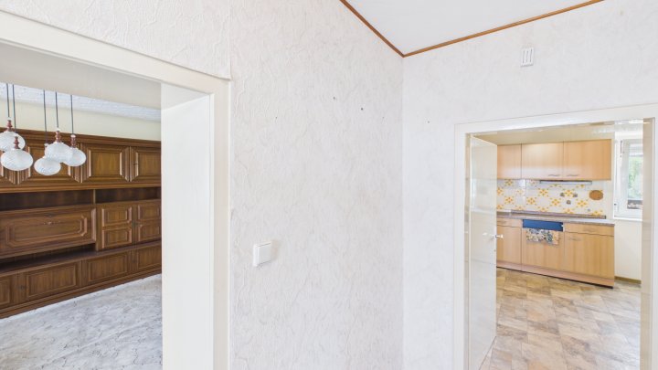 Wohnhaus mit Weitblick - Einfamilienhaus mit Entwicklungspotential in Merchweiler