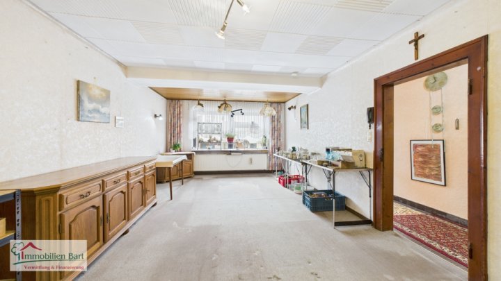 GRENZNÄHE LUXEMBURG: WOHNHAUS MIT GARAGE UND GARTEN