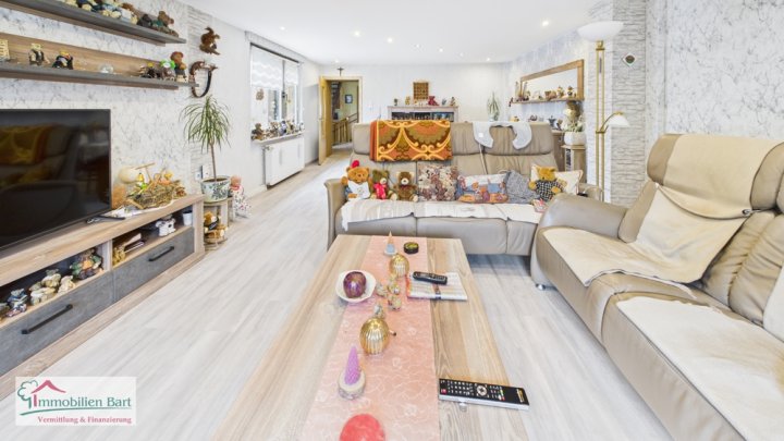 GRENZNÄHE LUXEMBURG: WOHNHAUS MIT GARAGE UND GARTEN