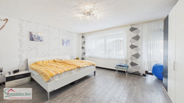 GRENZNÄHE LUXEMBURG: WOHNHAUS MIT GARAGE UND GARTEN