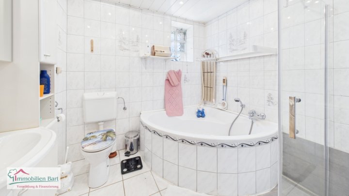 GRENZNÄHE LUXEMBURG: WOHNHAUS MIT GARAGE UND GARTEN