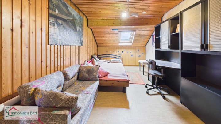 GRENZNÄHE LUXEMBURG: WOHNHAUS MIT GARAGE UND GARTEN