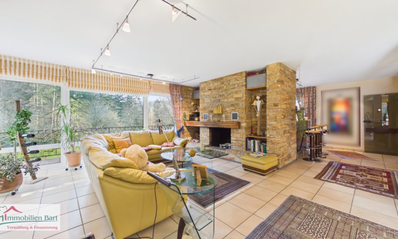 GRENZNÄHE LUXEMBURG: LUXURIÖSES ARCHITEKTENHAUS IN TOP WOHNLAGE