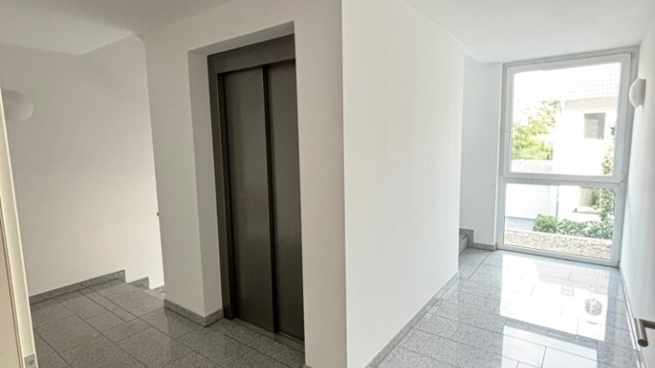Luxuriöse neuwertige ETW in 2 Einheiten geteilt *provisionsfrei*