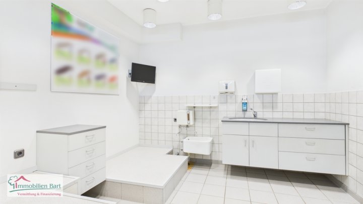 MERZIG: GUTER ZUSTAND! WOHN/- UND GESCHÄFTSHAUS MIT 430 M² WOHN-/ NUTZFLÄCHE