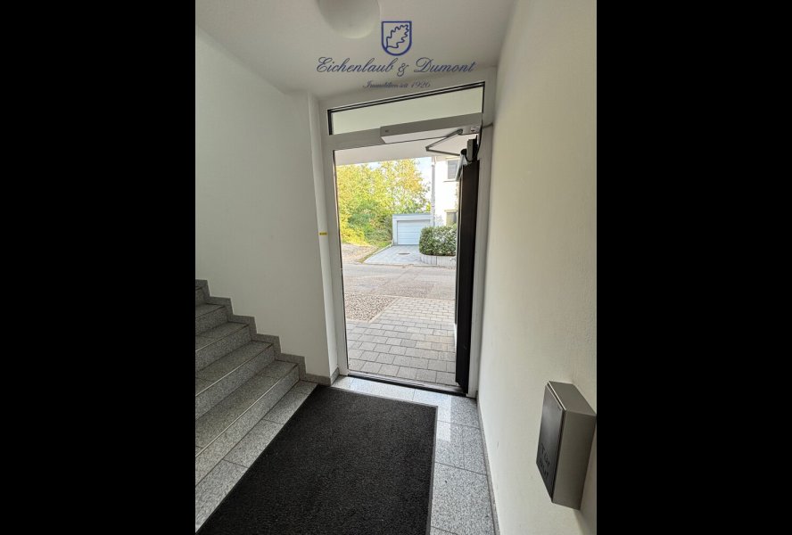 Barrierefreier elektrischer Eingang