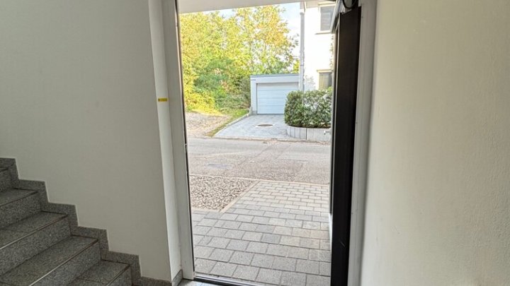 Vermietete neuwertige 2-ZKB mit EBK in sehr guter Lage am Homburg *provisionsfrei*